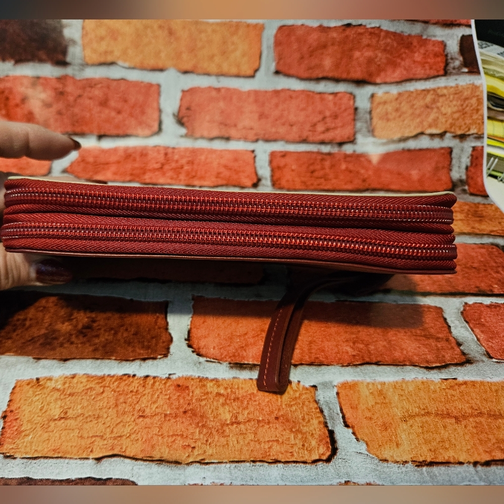 #583- Leather Colorblock Wristlet Wallet - Picture 3 of 7